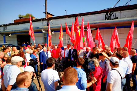 Нижегородское региональное отделение КПРФ приняло участие в отправке 128-го гуманитарного конвоя КПРФ в зону СВО