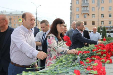 Рязанские коммунисты приняли участие в торжественных мероприятиях, посвященных победе в Курской битве