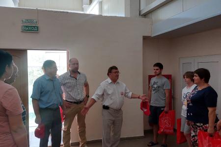 Курску помогает вся партия