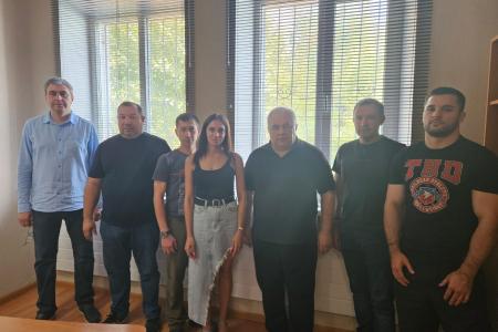 Делегация КПРФ во главе с К.К. Тайсаевым продолжает работу на Донбассе