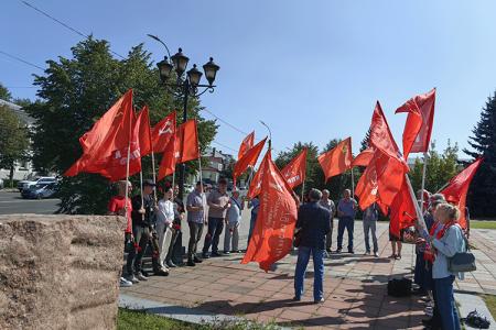 Ивановские коммунисты почтили память иваново-вознесенских рабочих, расстрелянных царскими войсками