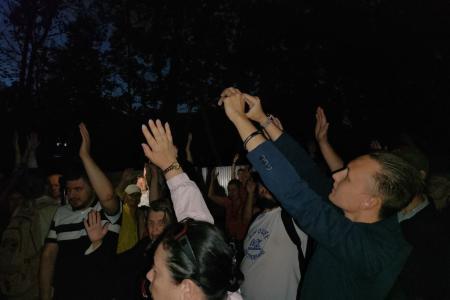 Москва. Народная приемная КПРФ в ВАО. Протестная встреча депутата С.П. Обухова: Музейному комплексу в «Узком» – да! «Человейникам – высоткам» - нет!