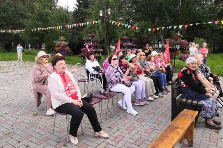 Лидер коммунистов Тюменской области Тамара Казанцева провела встречи с жителями сёл Кулаково и Онохино Тюменского района