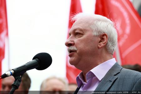 «Объединиться, чтобы победить  фашизм!» Патриотическая акция прошла в Москве