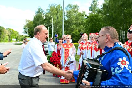В ходе визита в Орловскую область Г.А. Зюганов посетил центр селекции и семеноводства