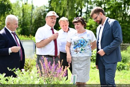 В ходе визита в Орловскую область Г.А. Зюганов посетил центр селекции и семеноводства