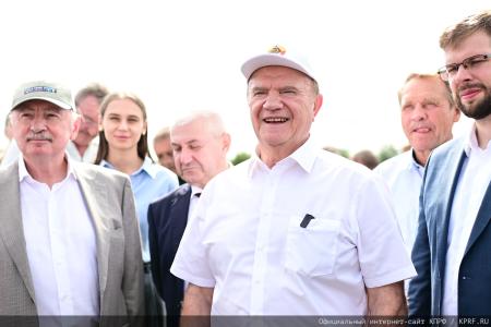 В ходе визита в Орловскую область Г.А. Зюганов посетил центр селекции и семеноводства
