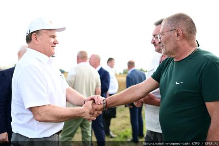 В ходе визита в Орловскую область Г.А. Зюганов посетил центр селекции и семеноводства