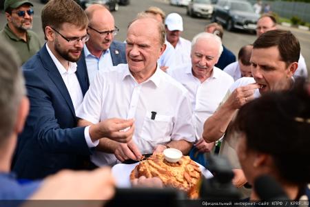 В ходе визита в Орловскую область Г.А. Зюганов посетил центр селекции и семеноводства