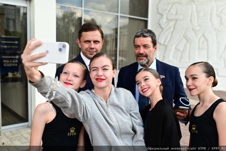 Завершился визит Г.А. Зюганова в Орловскую область