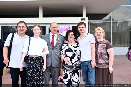 Завершился визит Г.А. Зюганова в Орловскую область