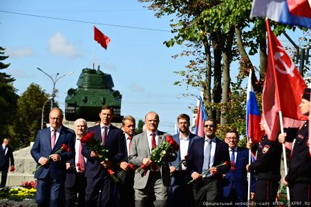 Завершился визит Г.А. Зюганова в Орловскую область