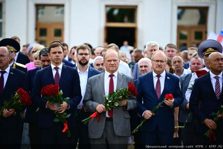 Завершился визит Г.А. Зюганова в Орловскую область