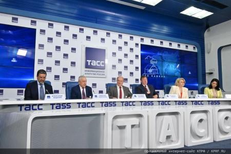 Г.А. Зюганов: «Наши руководители Комитетов Госдумы работают на Победу и созидание»