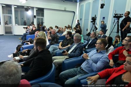 Г.А. Зюганов: «Наши руководители Комитетов Госдумы работают на Победу и созидание»