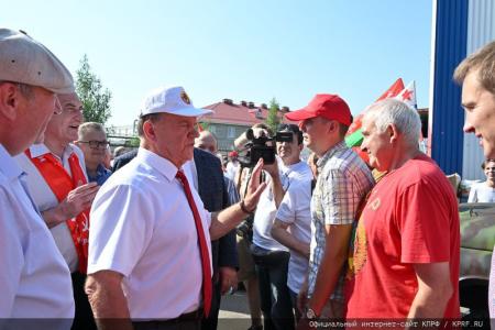 128-й гуманитарный конвой от КПРФ для фронта и Победы