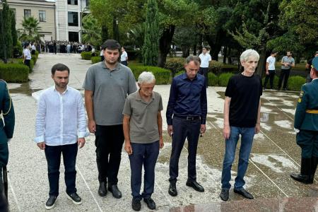 Александр Ющенко принял участие в мероприятиях, посвященных Дню независимости Республики Абхазия