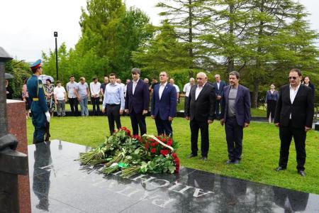 Александр Ющенко принял участие в мероприятиях, посвященных Дню независимости Республики Абхазия