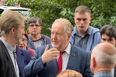 Москва. Протестная встреча депутата С.П. Обухова с жителями в Преображенском: «Власть просто обязана соблюдать законы при точечной застройке!»