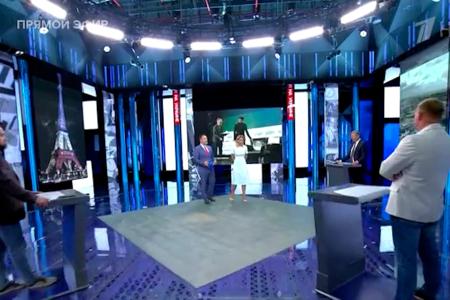 Дмитрий Новиков на Первом канале: “Страна активно помогает Новороссии, КПРФ направляет туда гуманитарные конвои, и граждане России ждут, что олигархия, наконец, раскошелится”