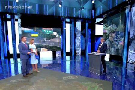 Дмитрий Новиков на Первом канале: “Страна активно помогает Новороссии, КПРФ направляет туда гуманитарные конвои, и граждане России ждут, что олигархия, наконец, раскошелится”