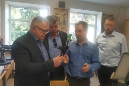 Руководитель фракции КПРФ в Мособлдуме Александр Наумов: Депутаты-коммунисты плечом к плечу помогают ковать нашу общую Победу!