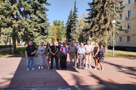 Коммунисты подмосковного обкома отчитались о еженедельной работе
