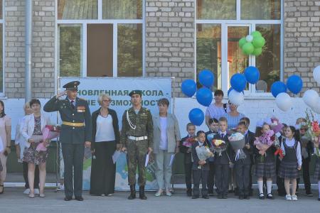 Рязанские депутаты-коммунисты посетили школы областного центра