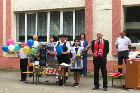 Сергей Гаврилов: «Белгородским ребятам ко Дню знаний вручили подарки»