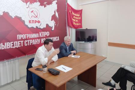 Олег Лебедев провел приемы избирателей  в Псковской и Новгородской областях