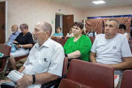 Республика Калмыкия. Николай Арефьев провел встречу с избирателями в селе Садовое