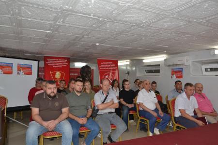 В Астрахани прошла встреча кандидата в губернаторы Сергея Севастьянова с избирателями