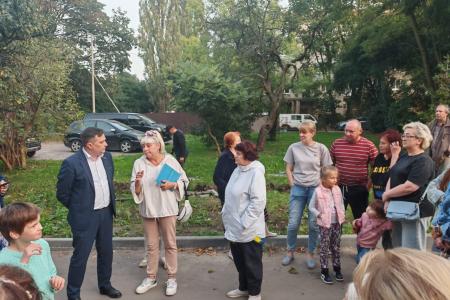 Калининградская область. Депутат КПРФ Максим Буланов принял наказы избирателей