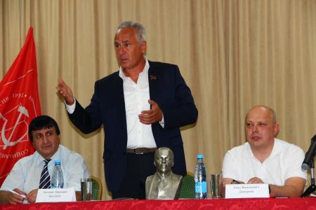 Кандидат на должность Губернатора Волгоградской области Олег Дмитриев завершил серию предвыборных дебатов