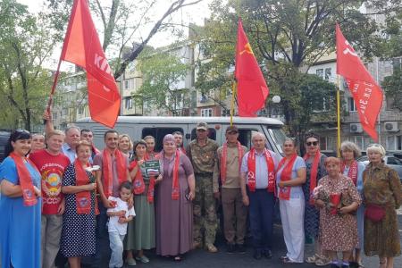 Хочу вернуться на фронт коммунистом. Участник СВО из Карачаево-Черкесии принят в КПРФ