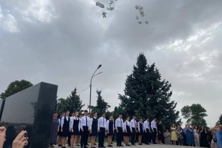 К. К. Тайсаев почтил память жертв Бесланской трагедии
