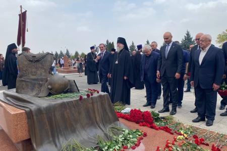 К. К. Тайсаев почтил память жертв Бесланской трагедии