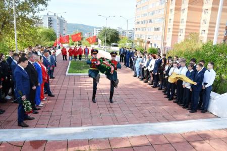 Коммунисты Забайкалья почтили память воинов, погибших в боях на реке Халхин-Гол