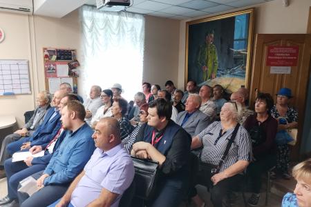 Приморский край. Леонид Калашников, Нина Останина и Алексей Корниенко выступили перед местным партийным активом КПРФ