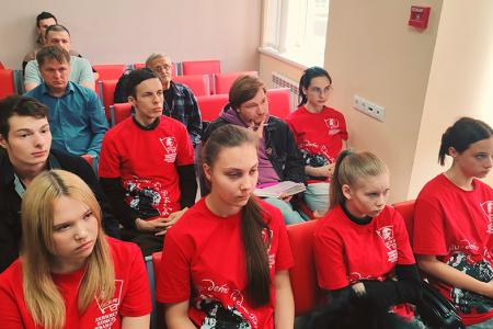 В Ивановском обкоме КПРФ состоялся круглый стол «95 лет образования Ивановской Промышленной области»