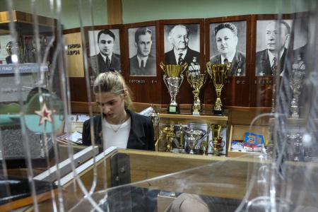 Воронежские авиастроители показали молодежи Калачевской гимназии свой завод