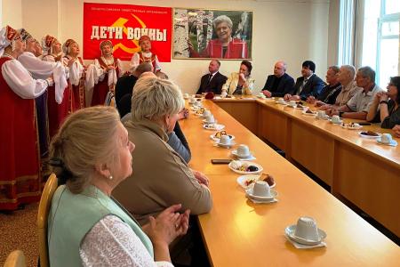 В Центре общественных организаций Сталинградского областного комитета КПРФ прошло торжественное мероприятие, посвященное Дню пожилого человека