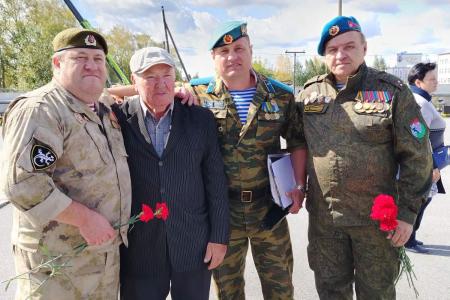 КПРФ организовала концерт патриотической песни в поселке Винзили Тюменского района