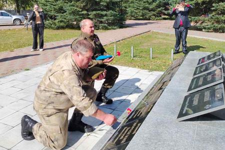 КПРФ организовала концерт патриотической песни в поселке Винзили Тюменского района
