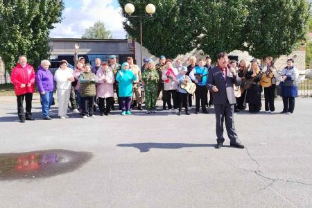 КПРФ организовала концерт патриотической песни в поселке Винзили Тюменского района