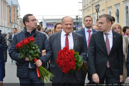 Г. А. Зюганов - коллективу "Кировского завода": Я горжусь, что все эти годы мы были вместе с вами