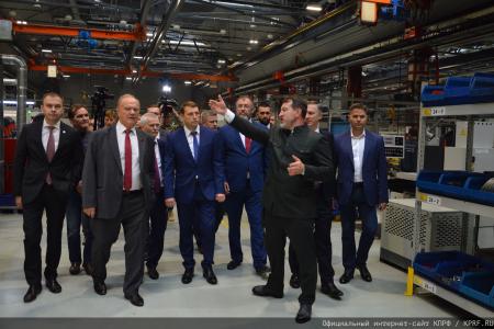 Г. А. Зюганов - коллективу "Кировского завода": Я горжусь, что все эти годы мы были вместе с вами