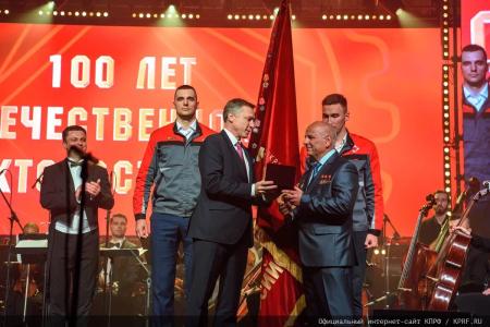Г. А. Зюганов - коллективу "Кировского завода": Я горжусь, что все эти годы мы были вместе с вами