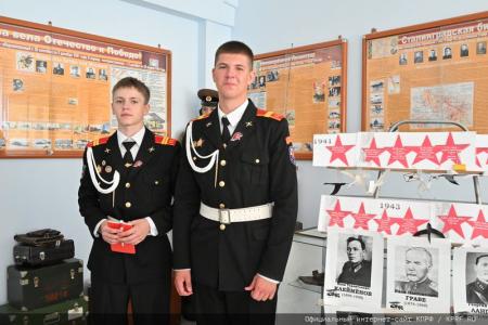 2 сентября Г.А. Зюганов принял участие в торжественных мероприятиях, посвященных Дню знаний, в школе №950 московского района Отрадное