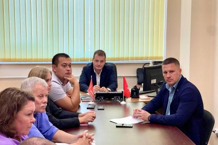 Коммунисты Ульяновска против внедрения платных парковок в городе